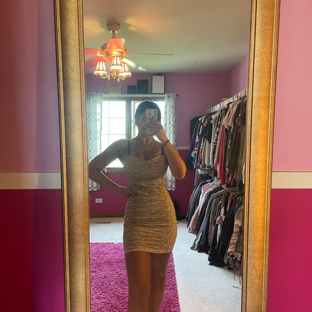 Forever 21 Dress size small
